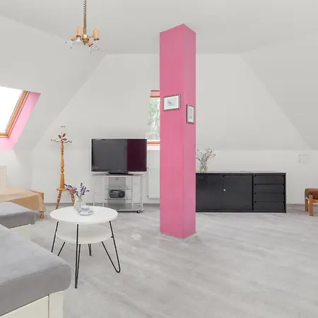 Centrum Ratuszowa Pink By Renters 公寓 科沃布热格